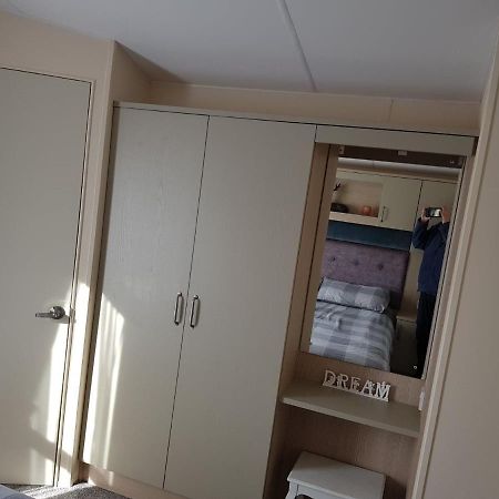 6 Berth Deluxe Caravan Palm Grove 42 Чапел-Сент-Леонардс Экстерьер фото